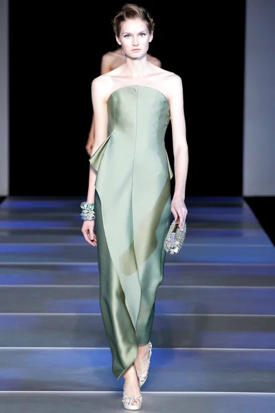 Look 50
